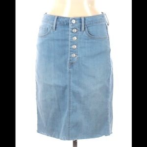 Banana Republic Button Front light denim skirt